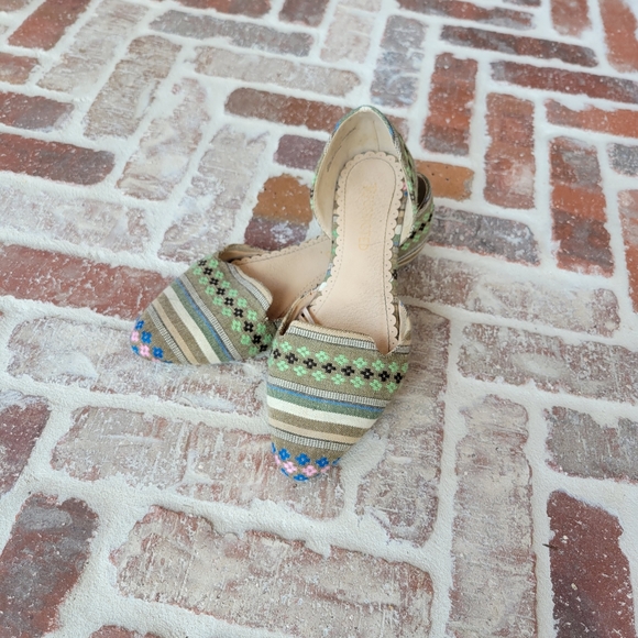 Restricted Boho Flats size 6 - Picture 3 of 3